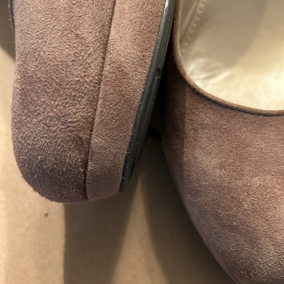 MARC FISHER Tan Heels Size 9.5. Worn a handful of times - Picture 3 of 8